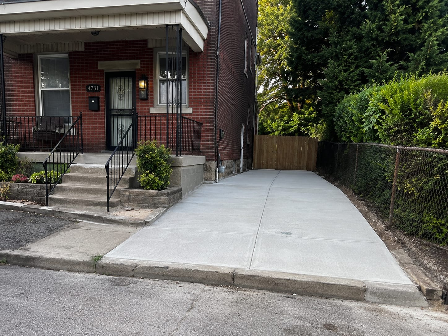 Pittsburgh concrete driveway restoration